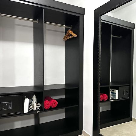 Ladybugs Apartments Palm Beach Luaran gambar