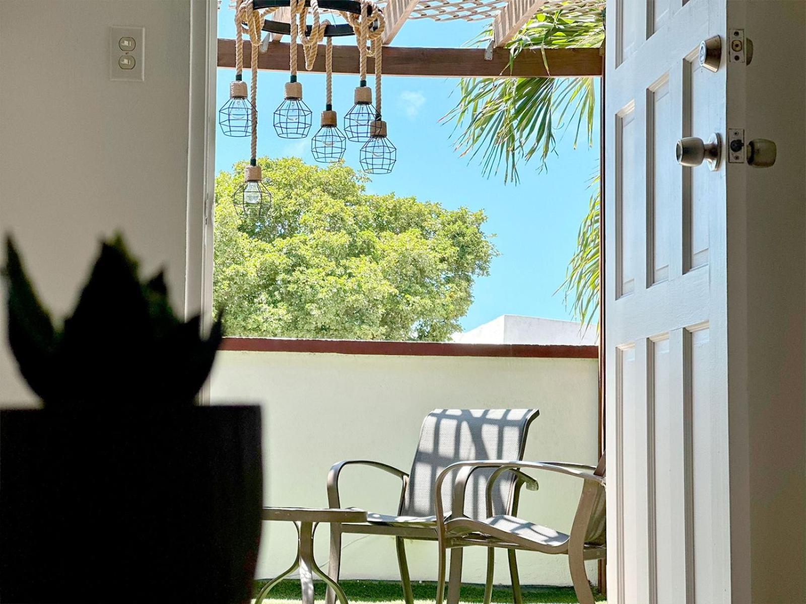 Ladybugs Apartments Palm Beach Luaran gambar