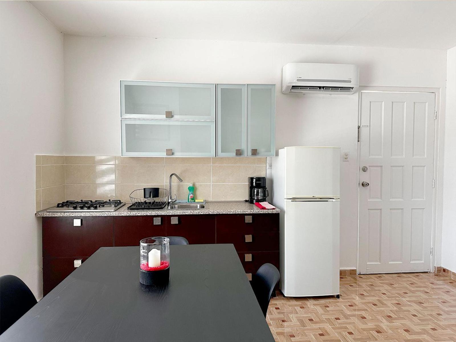 Ladybugs Apartments Palm Beach Luaran gambar