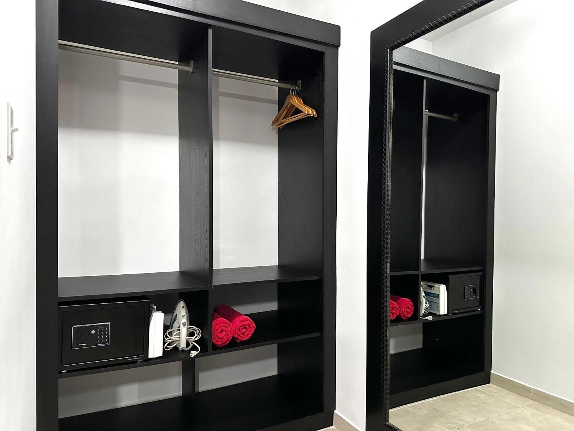 Ladybugs Apartments Palm Beach Luaran gambar